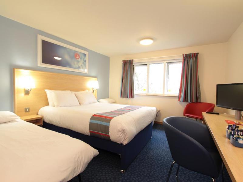 Travelodge Ashford Ашфорд Екстериор снимка