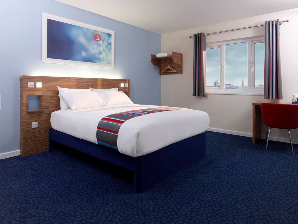 Travelodge Ashford Ашфорд Стая снимка