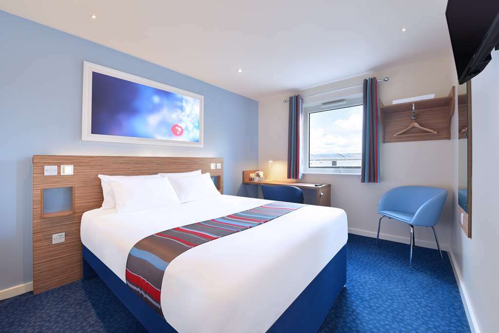 Travelodge Ashford Ашфорд Стая снимка