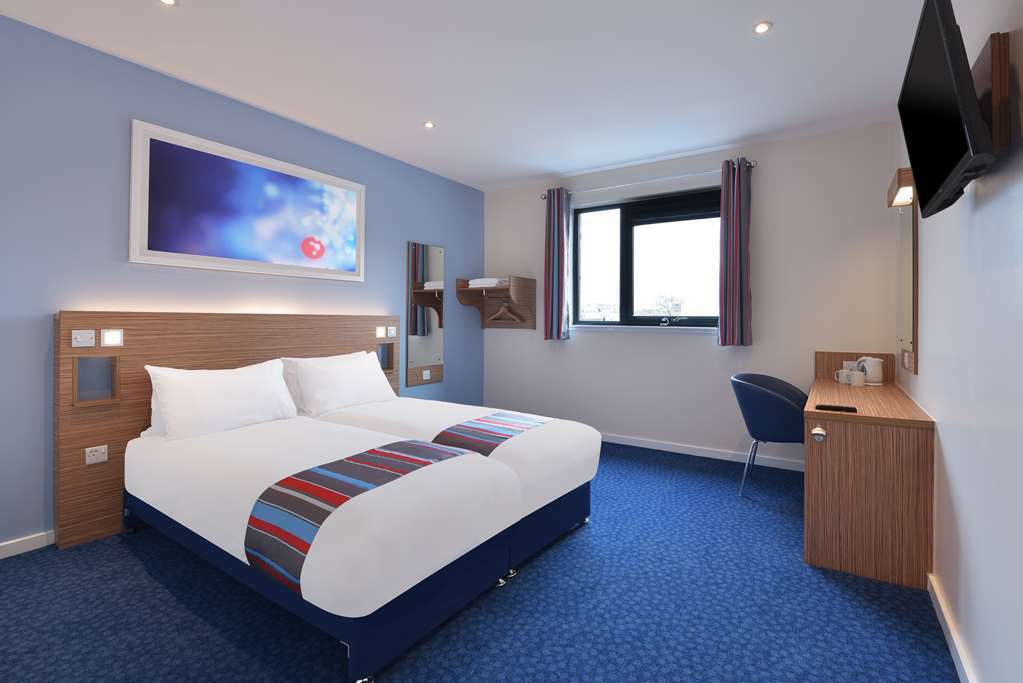 Travelodge Ashford Ашфорд Стая снимка